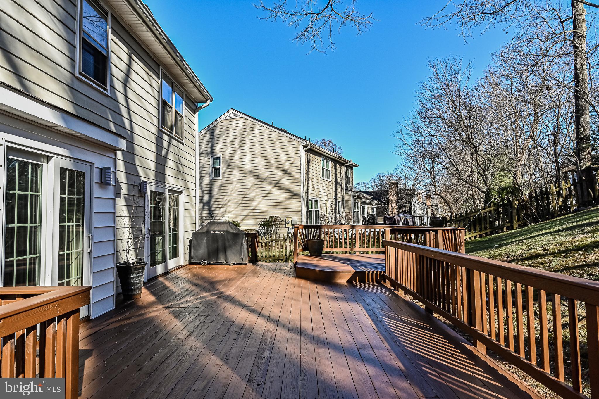 BURKE CENTRE - Residential