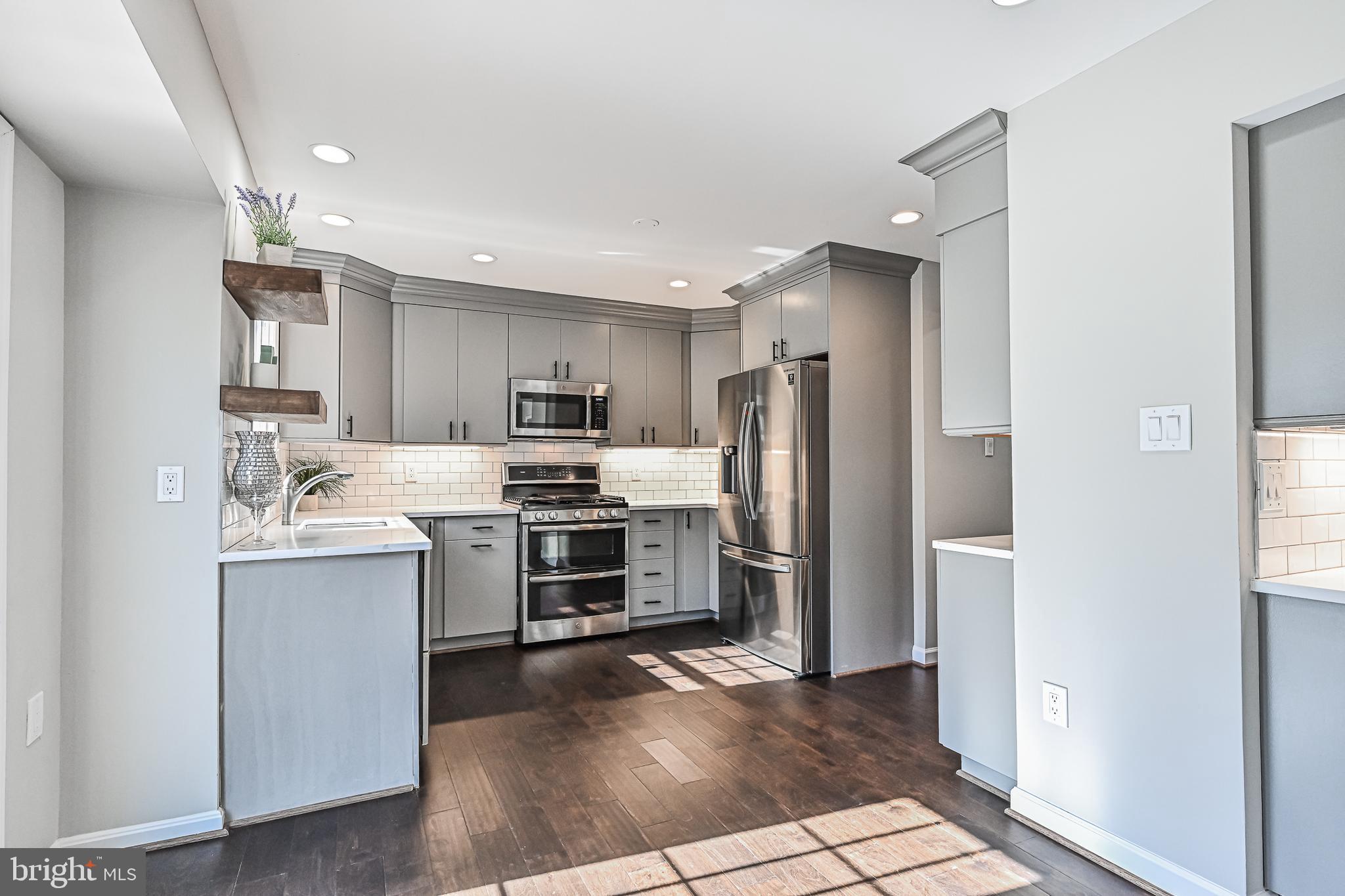 BURKE CENTRE - Residential