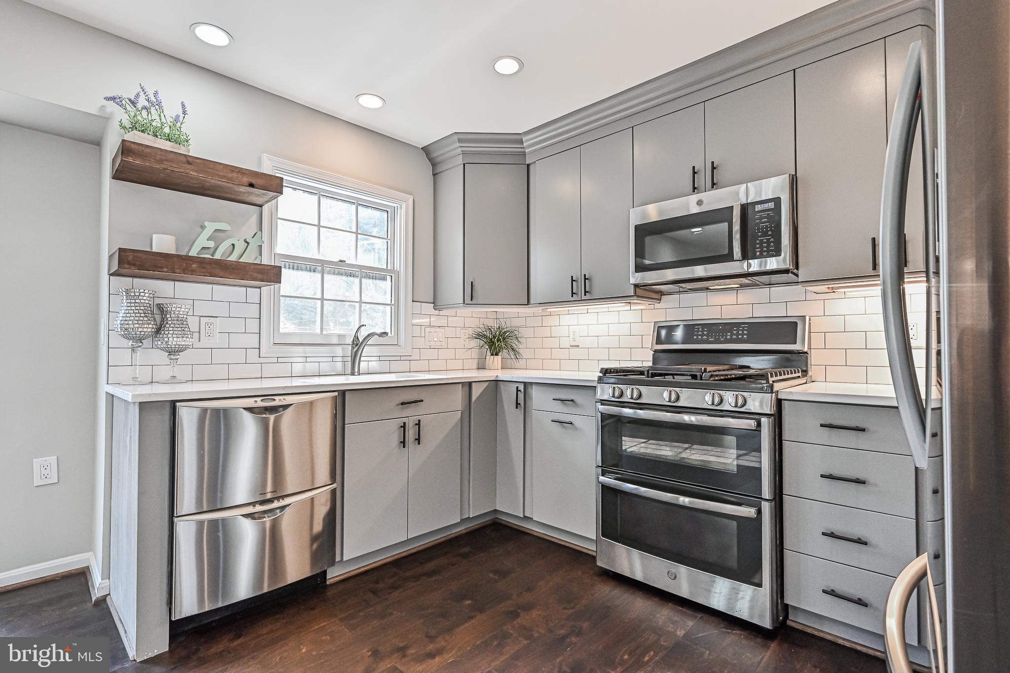 BURKE CENTRE - Residential