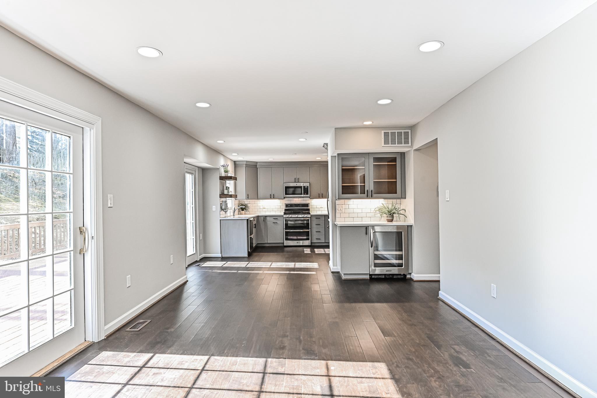 BURKE CENTRE - Residential