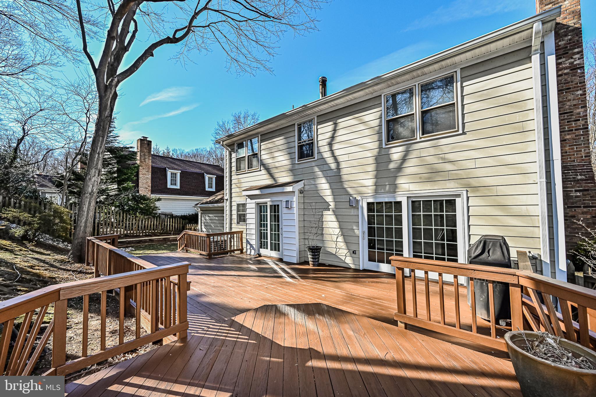 BURKE CENTRE - Residential