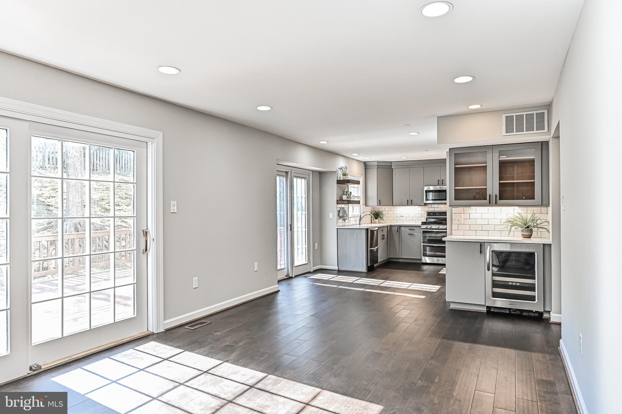 BURKE CENTRE - Residential