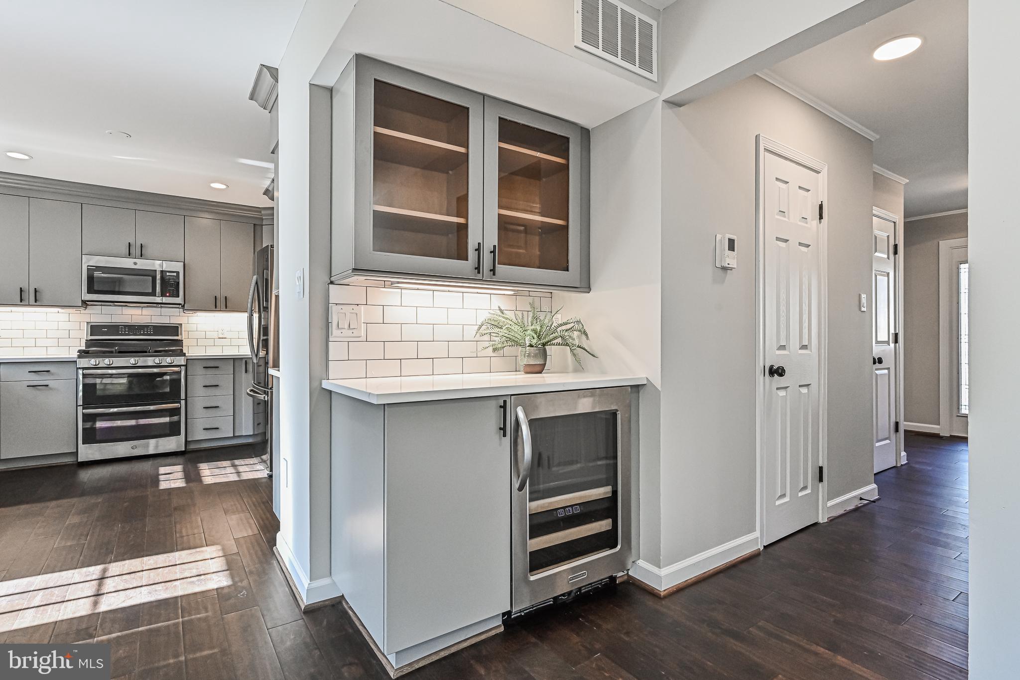 BURKE CENTRE - Residential