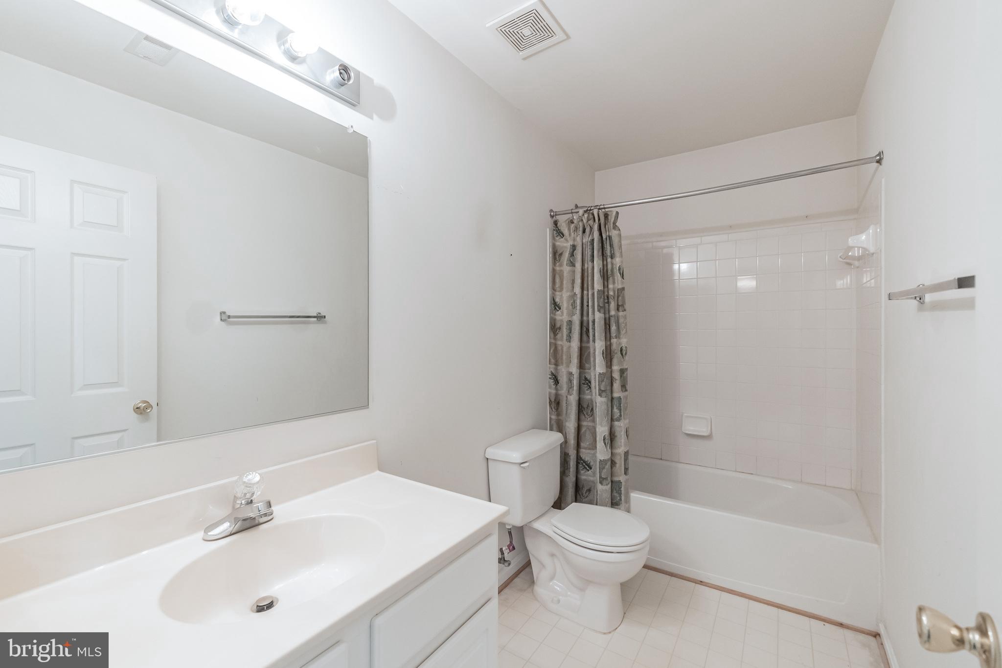 POTOMAC STATION - Residential Lease