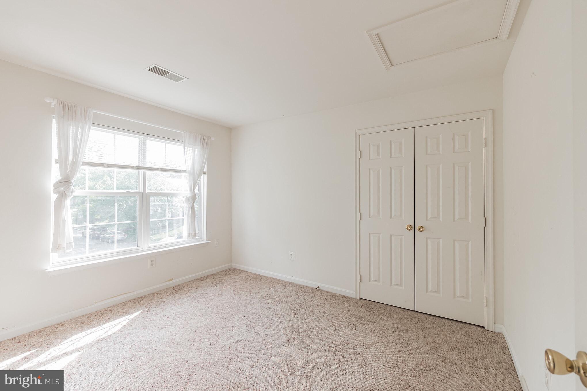 POTOMAC STATION - Residential Lease