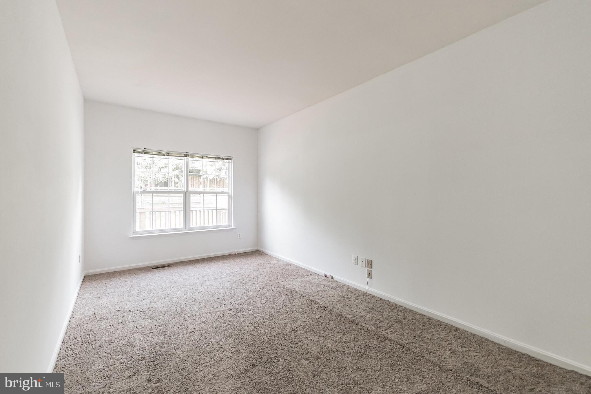 POTOMAC STATION - Residential Lease