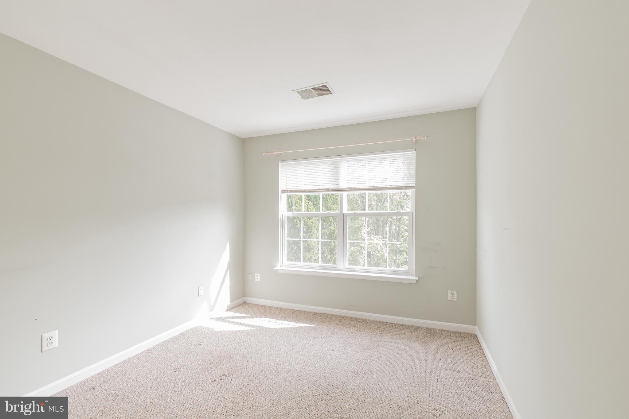 POTOMAC STATION - Residential Lease