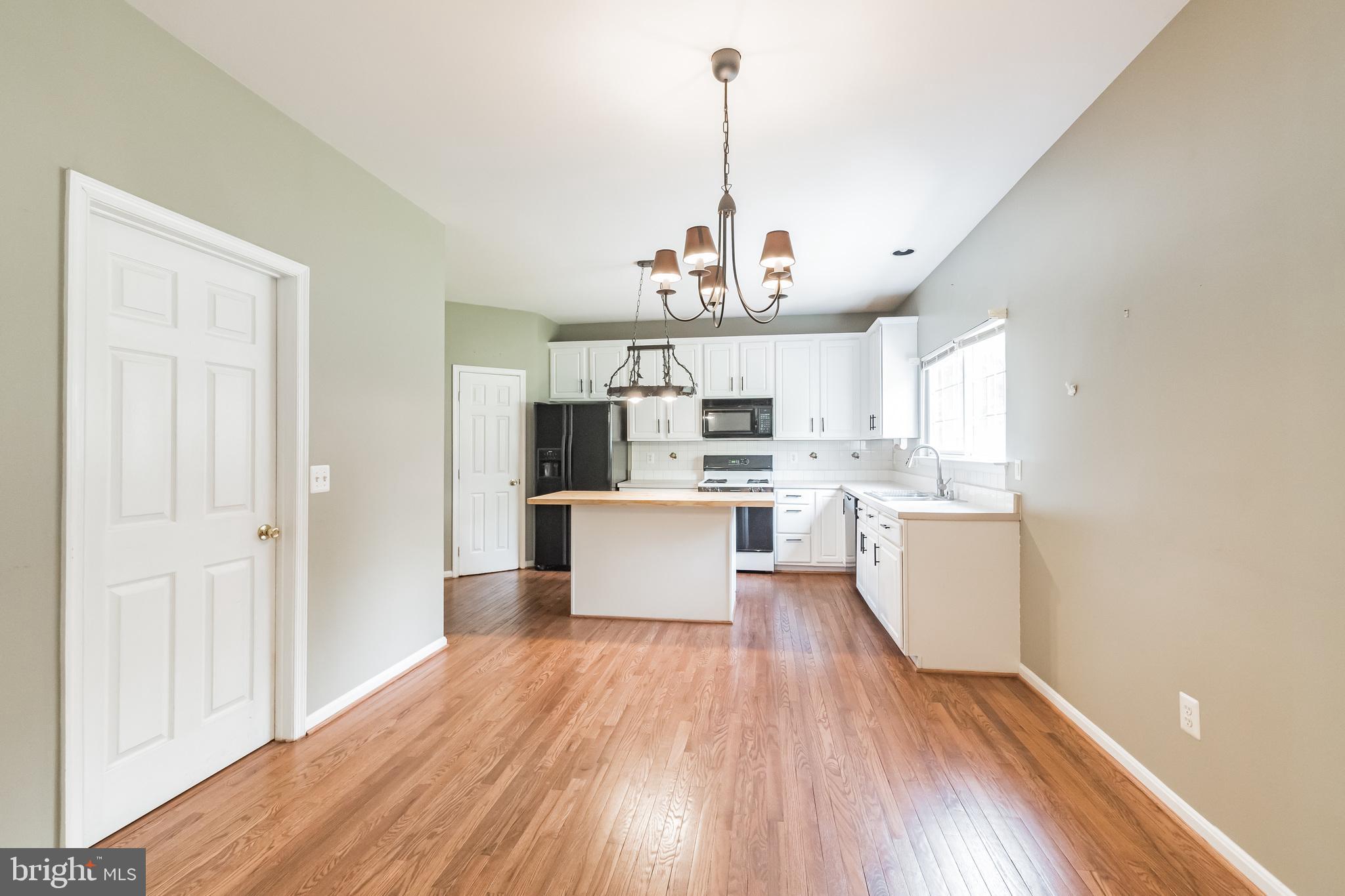 POTOMAC STATION - Residential Lease