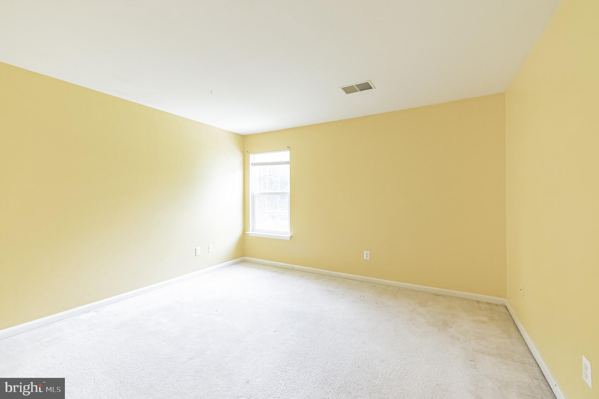 POTOMAC STATION - Residential Lease