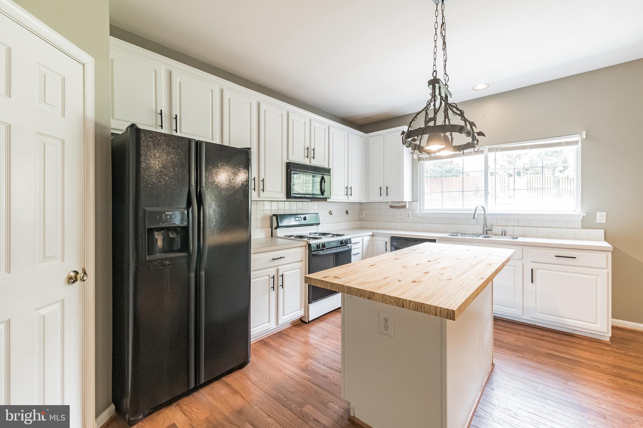 POTOMAC STATION - Residential Lease