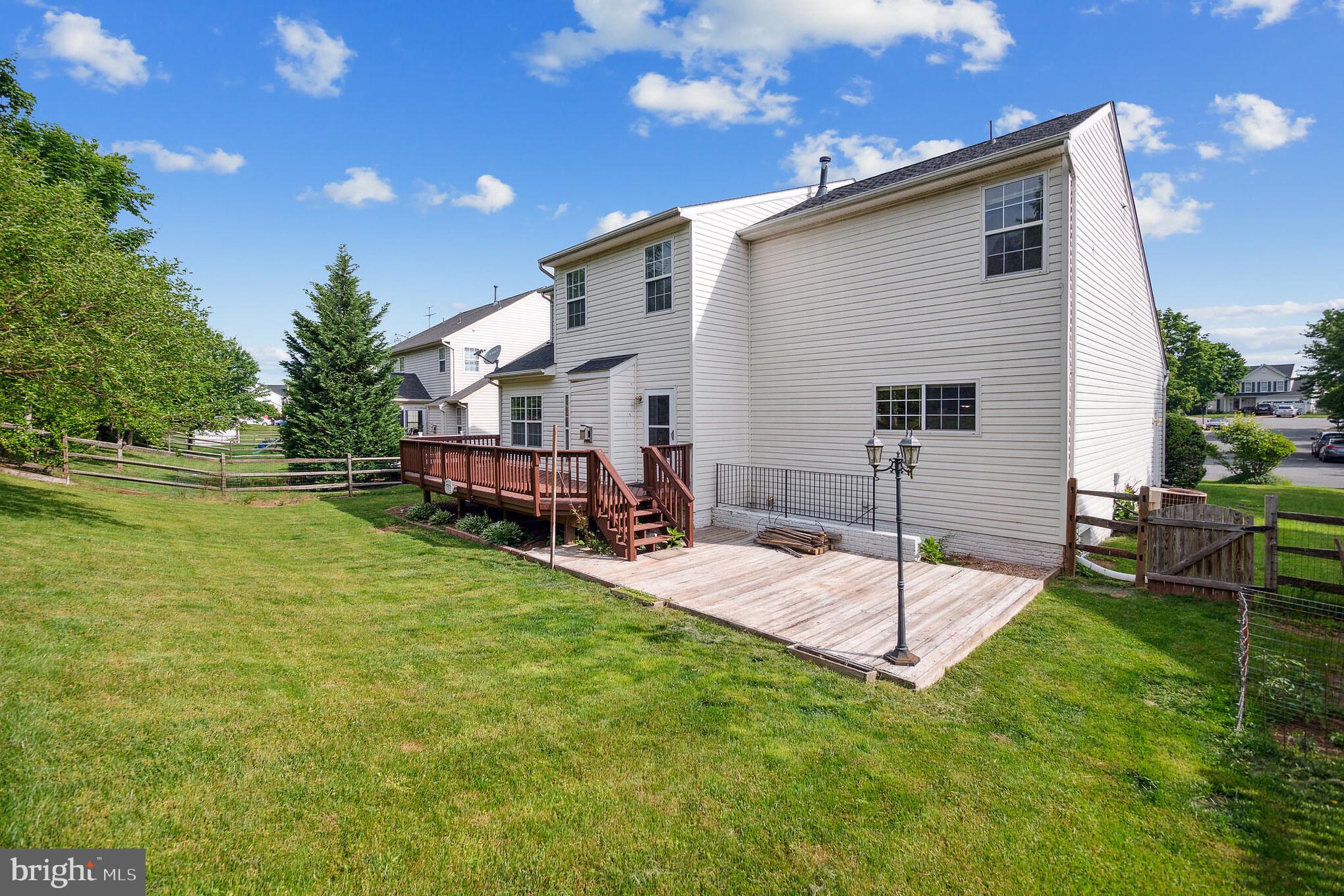 POTOMAC STATION - Residential Lease