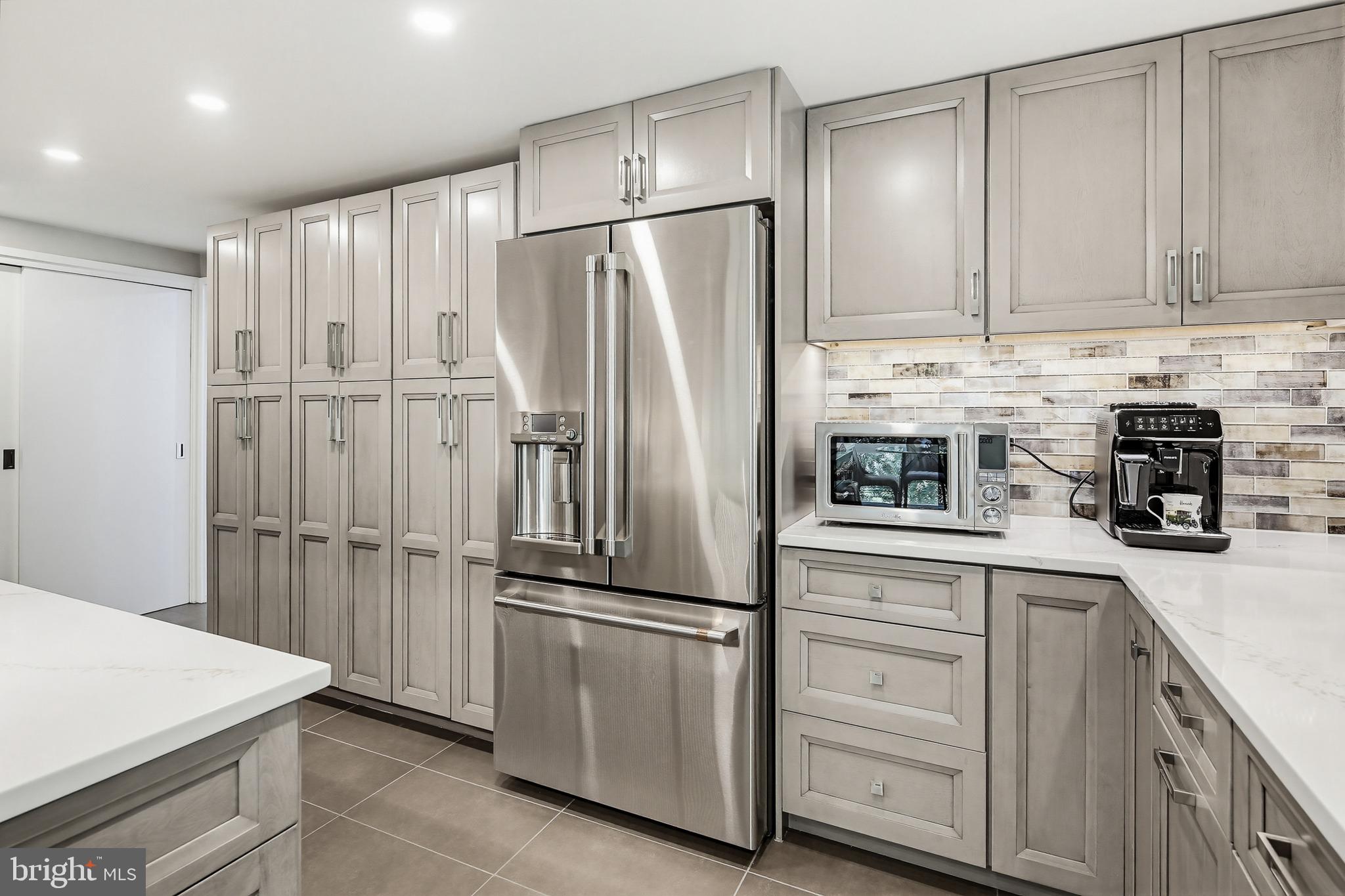 SWANSFIELD - Residential