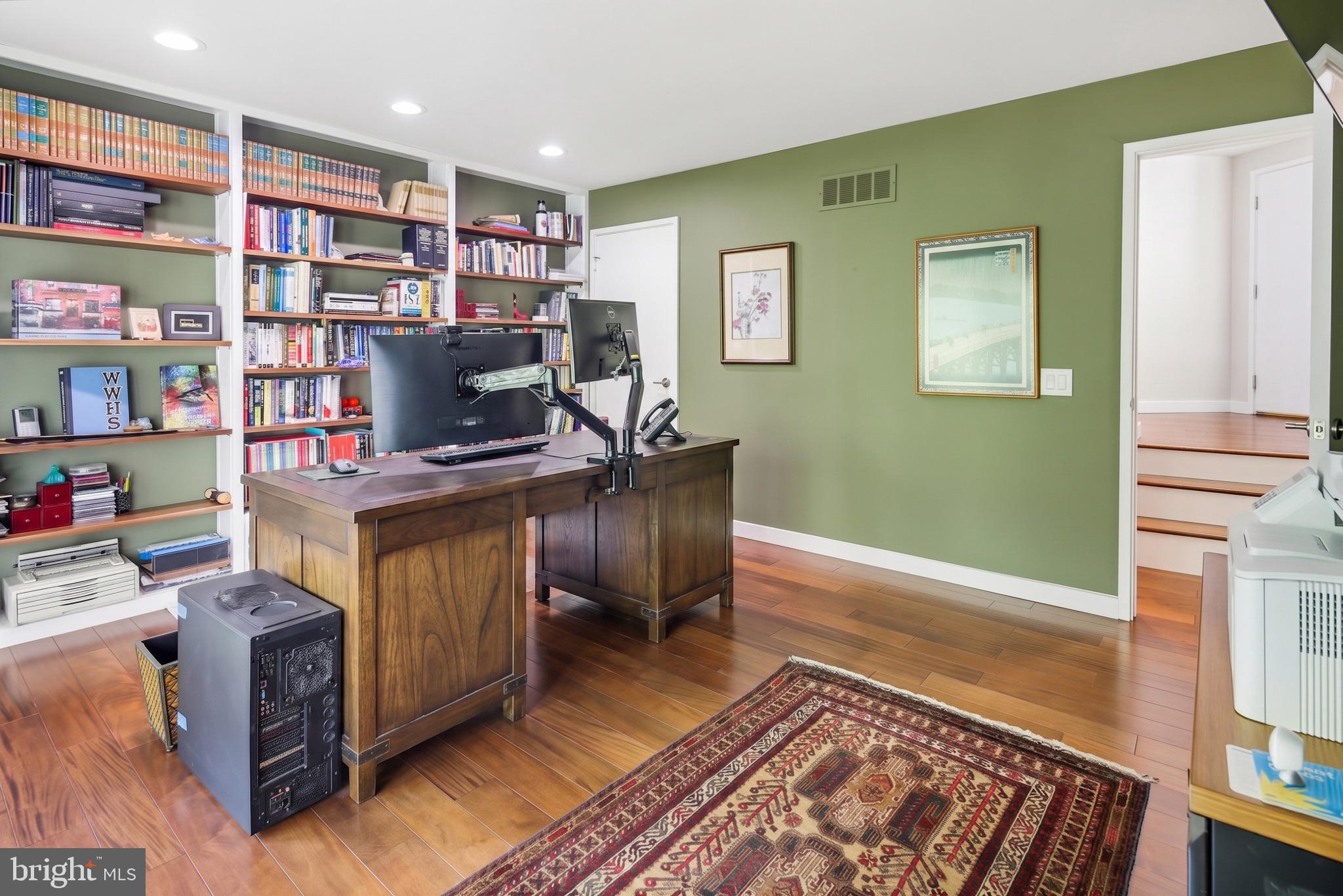 SWANSFIELD - Residential