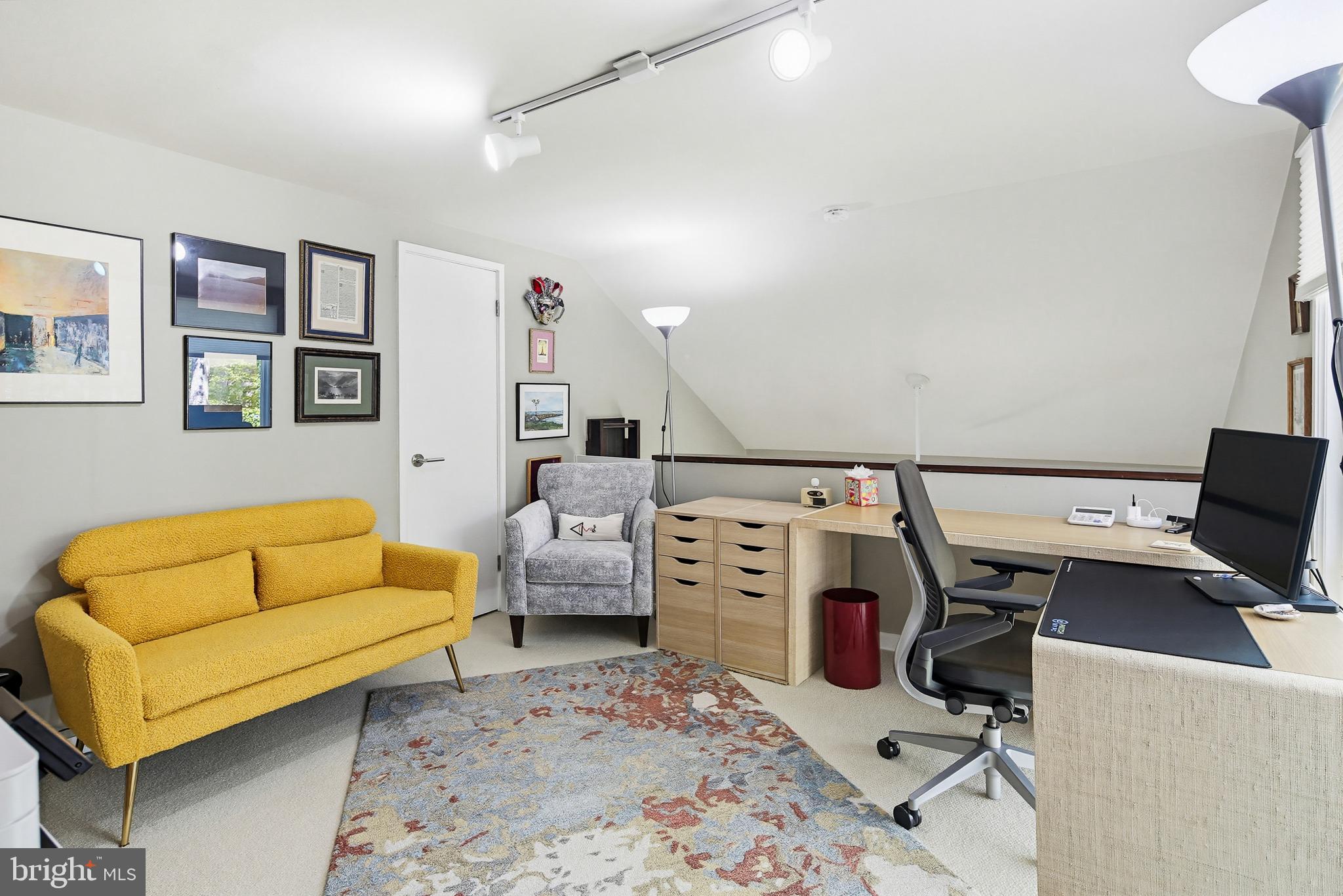 SWANSFIELD - Residential