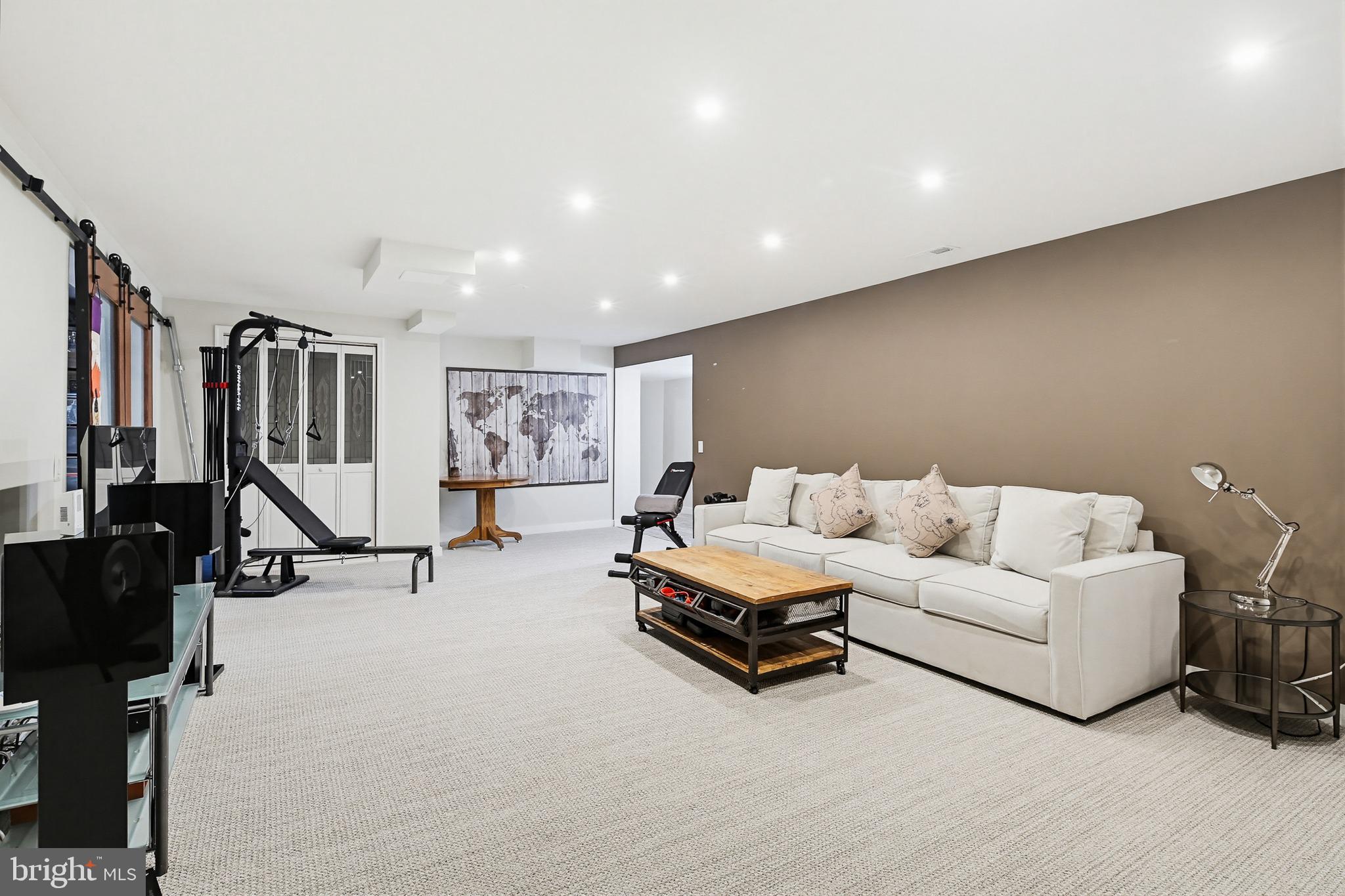 SWANSFIELD - Residential