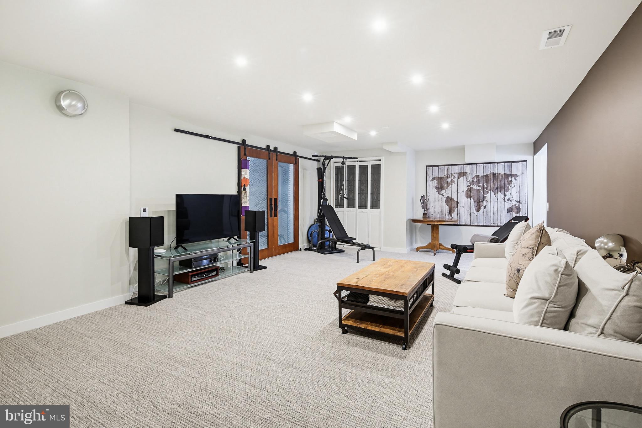 SWANSFIELD - Residential