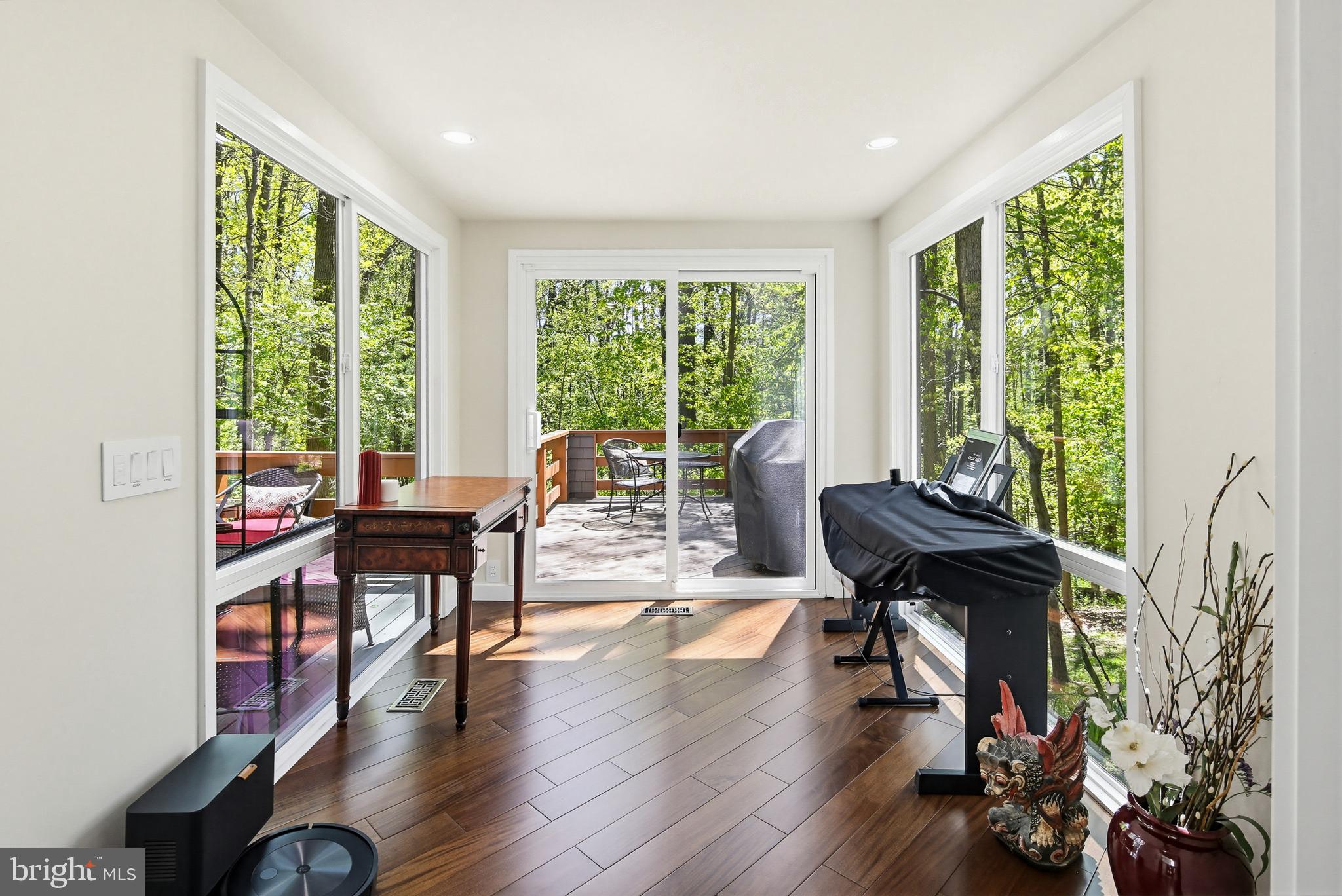 SWANSFIELD - Residential