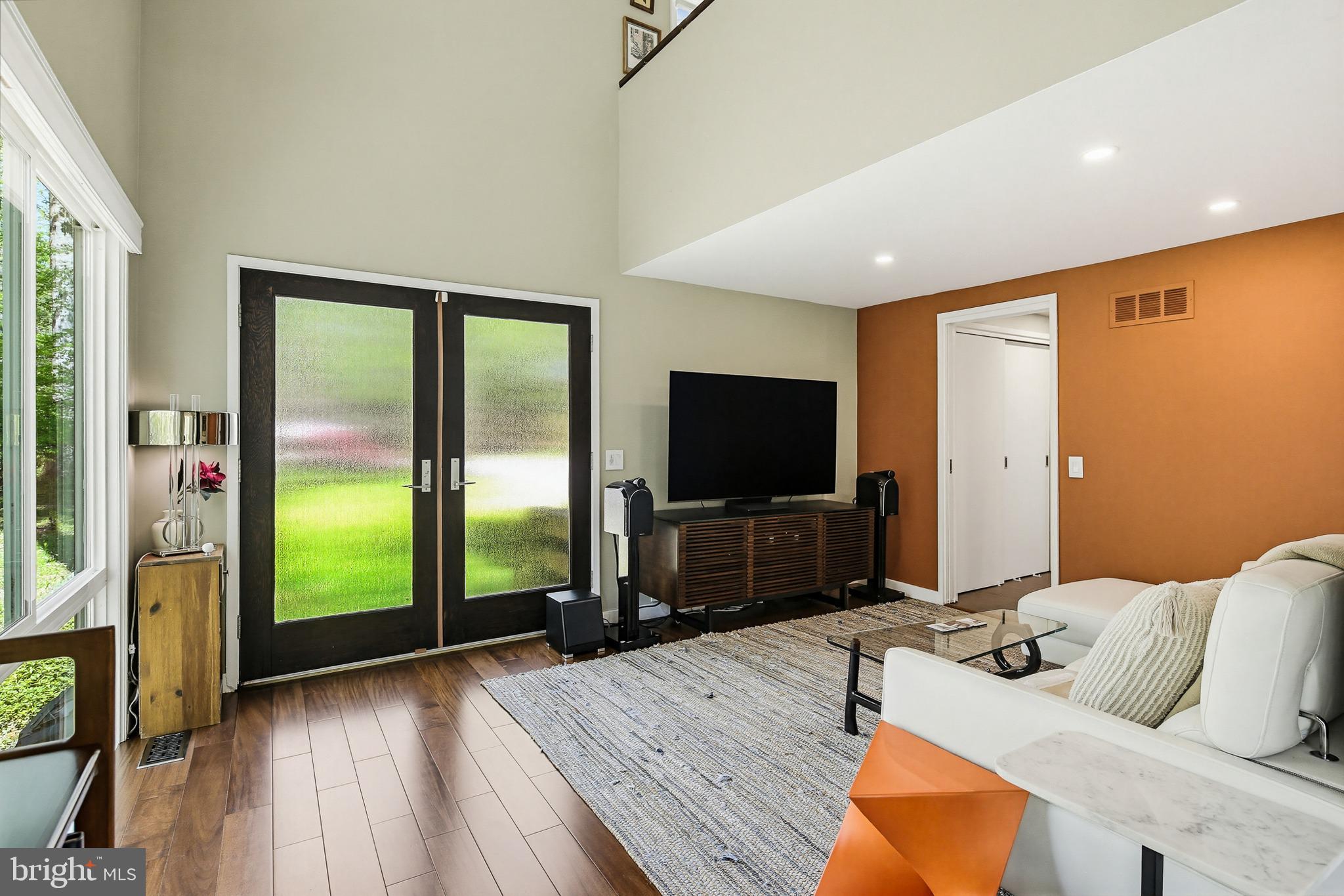 SWANSFIELD - Residential