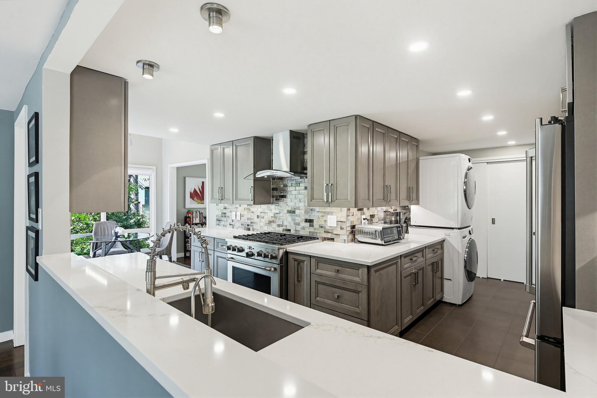 SWANSFIELD - Residential