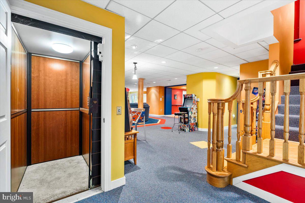 WHITE FLINT SPRINGS - Residential