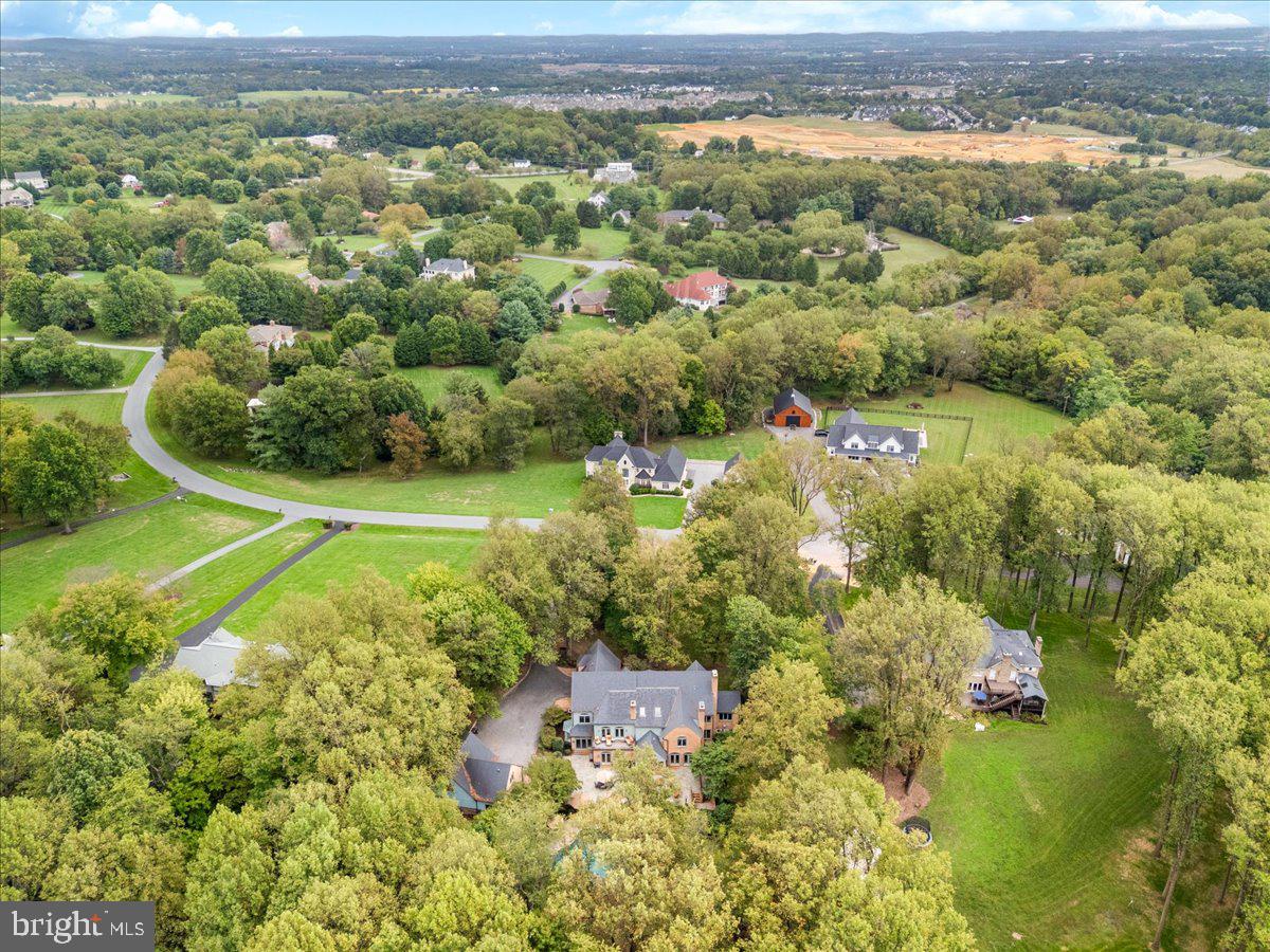 WHITE FLINT SPRINGS - Residential