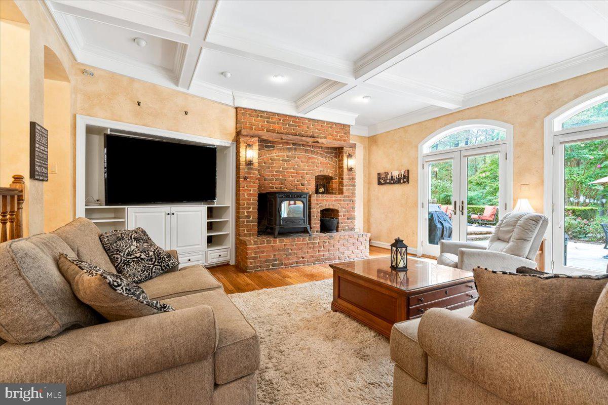 WHITE FLINT SPRINGS - Residential