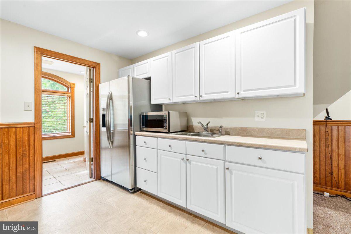 WHITE FLINT SPRINGS - Residential