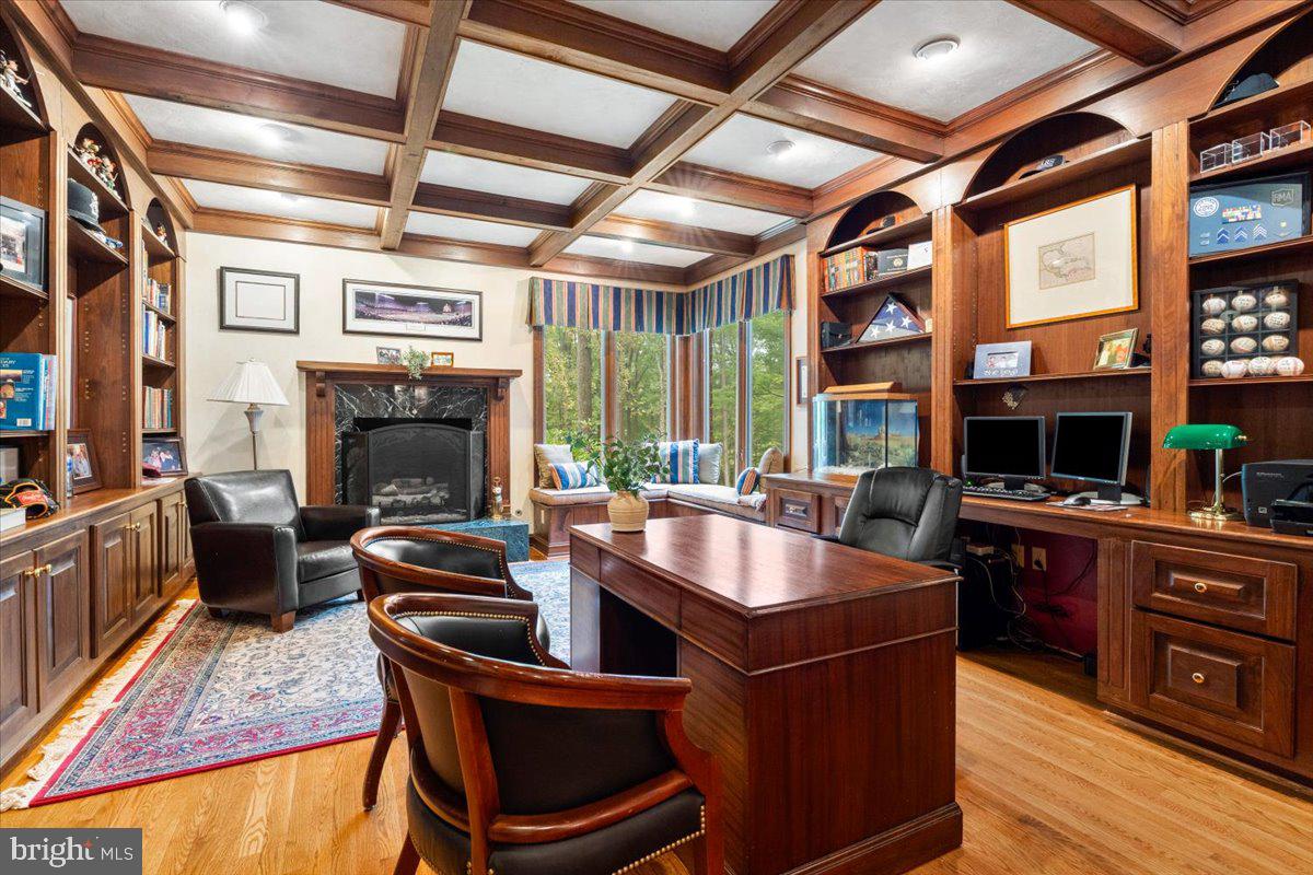 WHITE FLINT SPRINGS - Residential