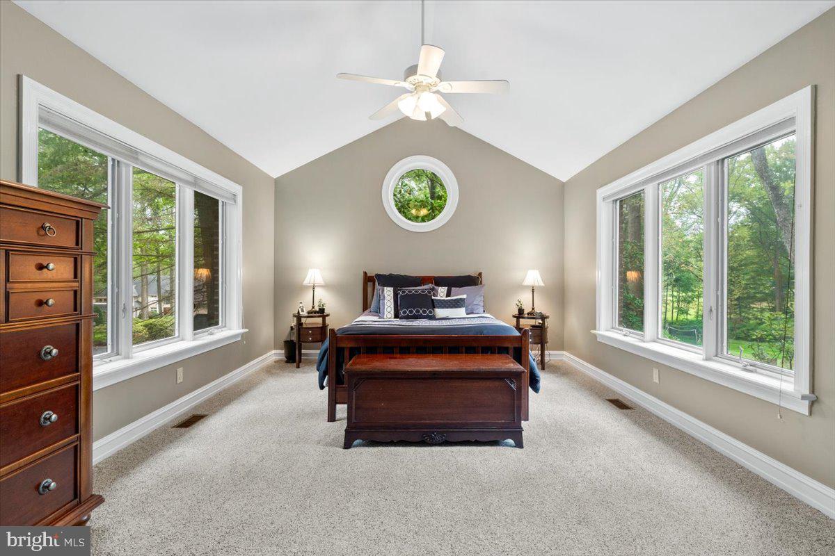 WHITE FLINT SPRINGS - Residential