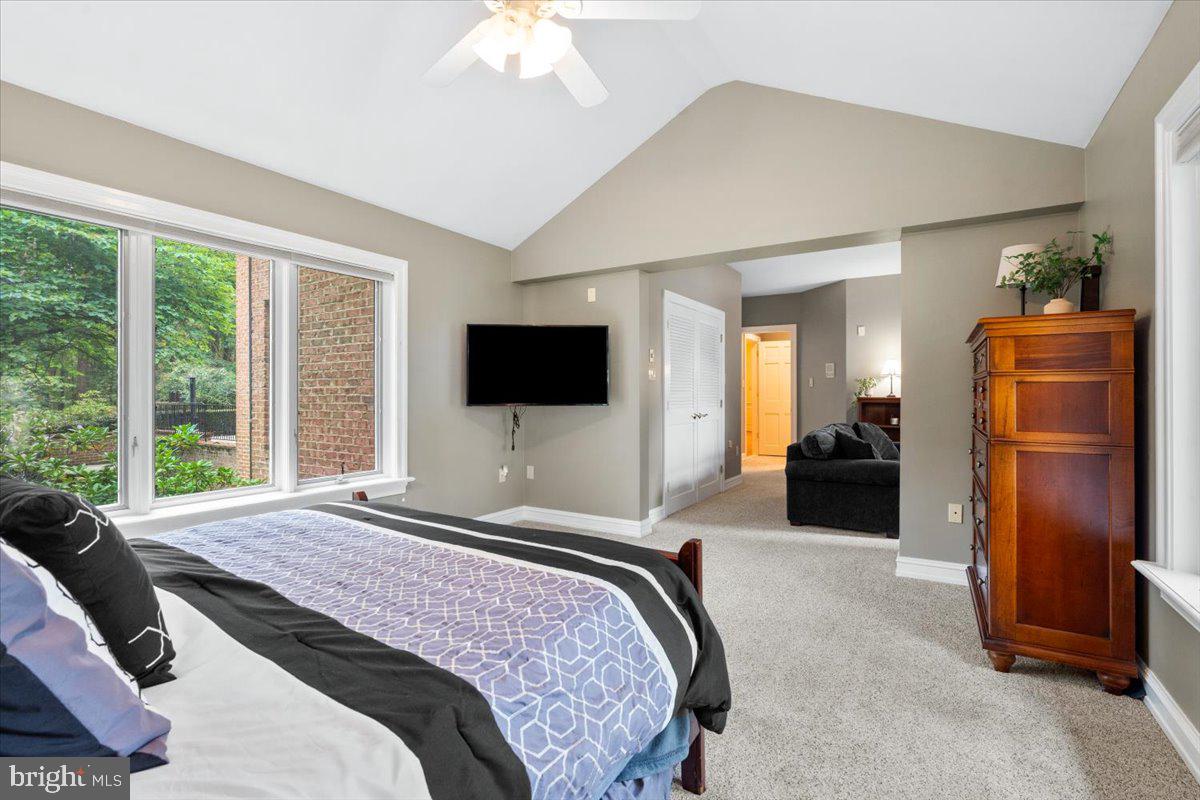 WHITE FLINT SPRINGS - Residential