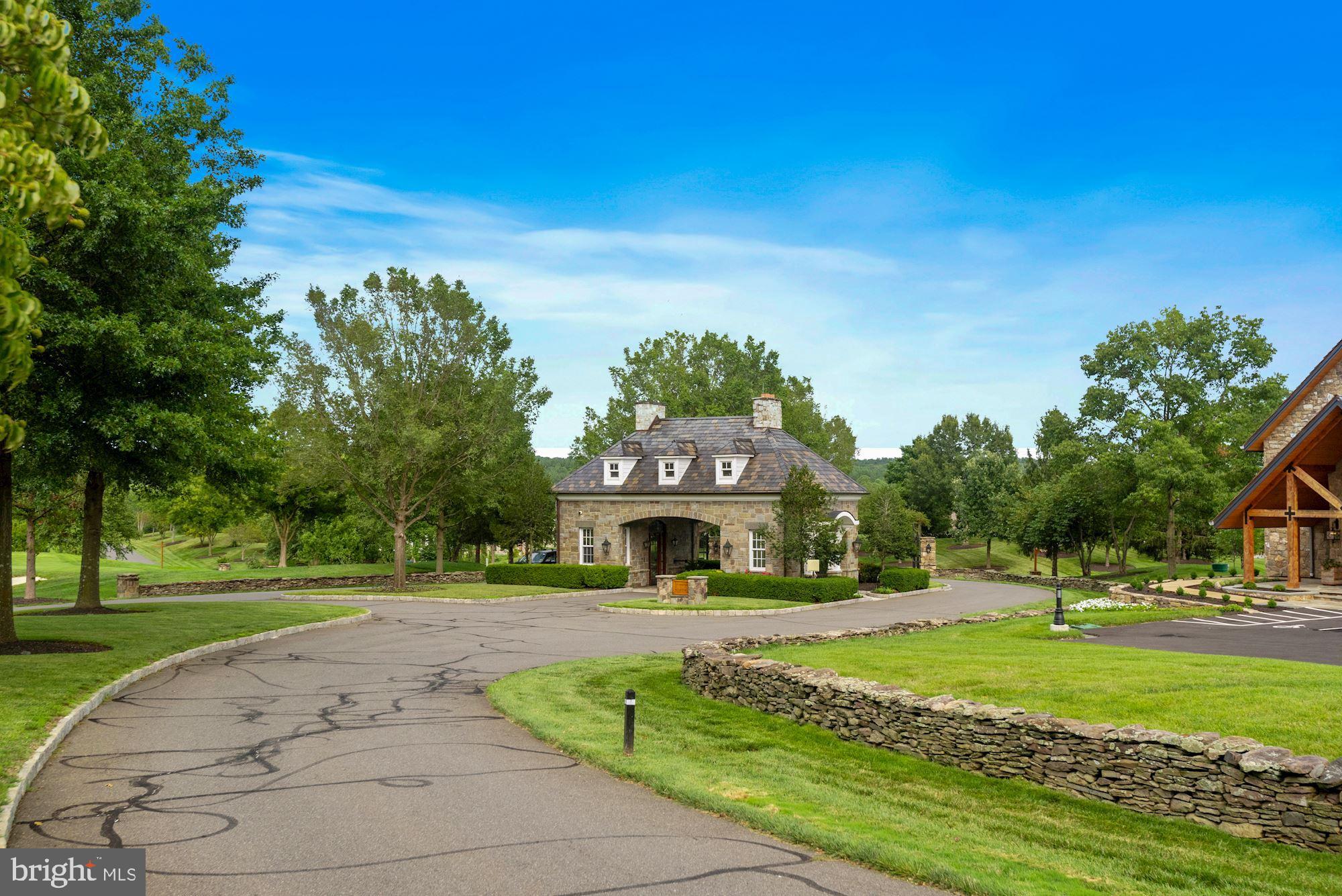 CREIGHTON FARMS - Land