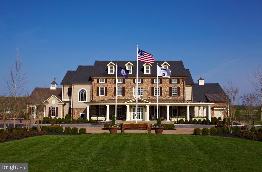 CREIGHTON FARMS - Land