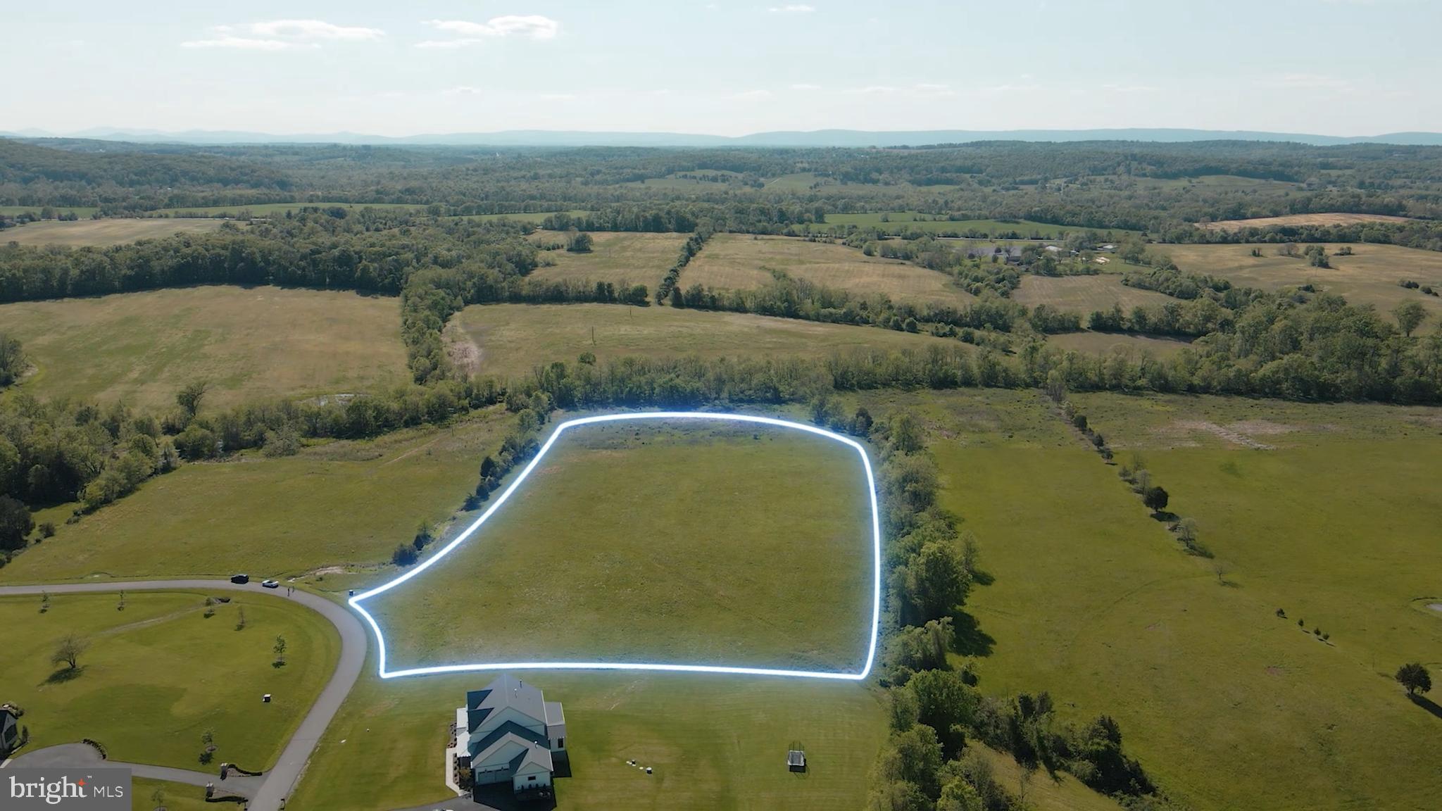 CREIGHTON FARMS - Land