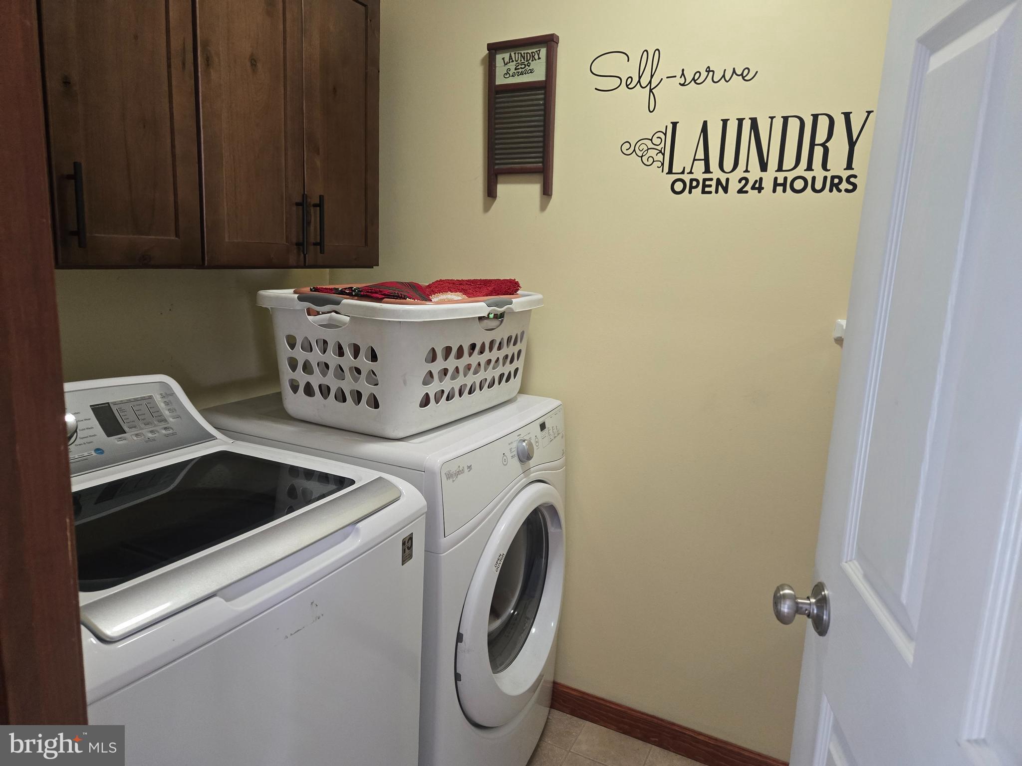 CHINKAPIN OAKS - Residential