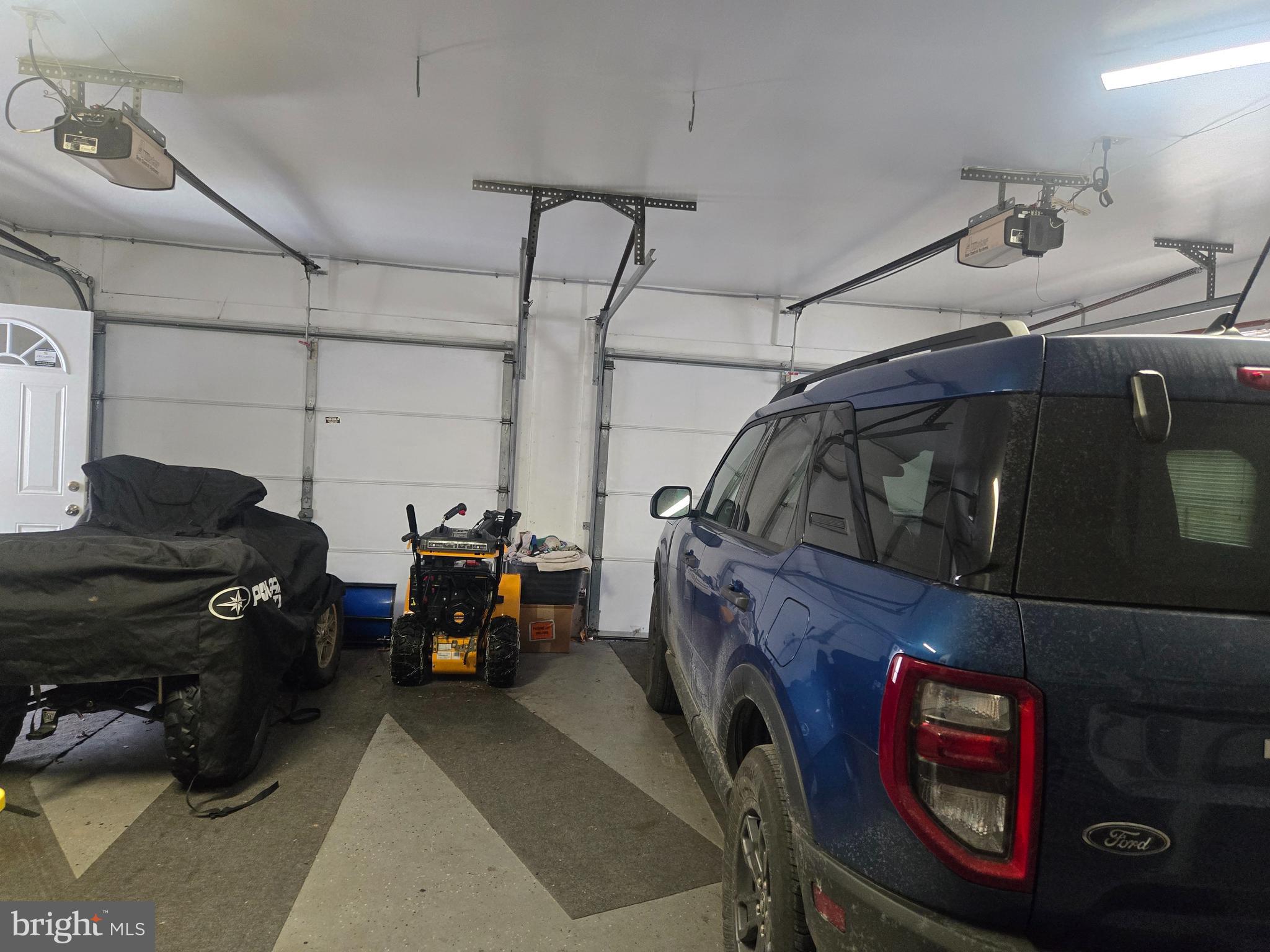 CHINKAPIN OAKS - Residential