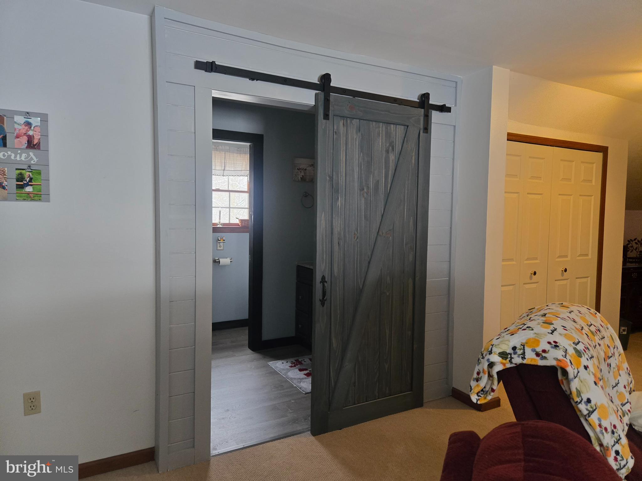 CHINKAPIN OAKS - Residential