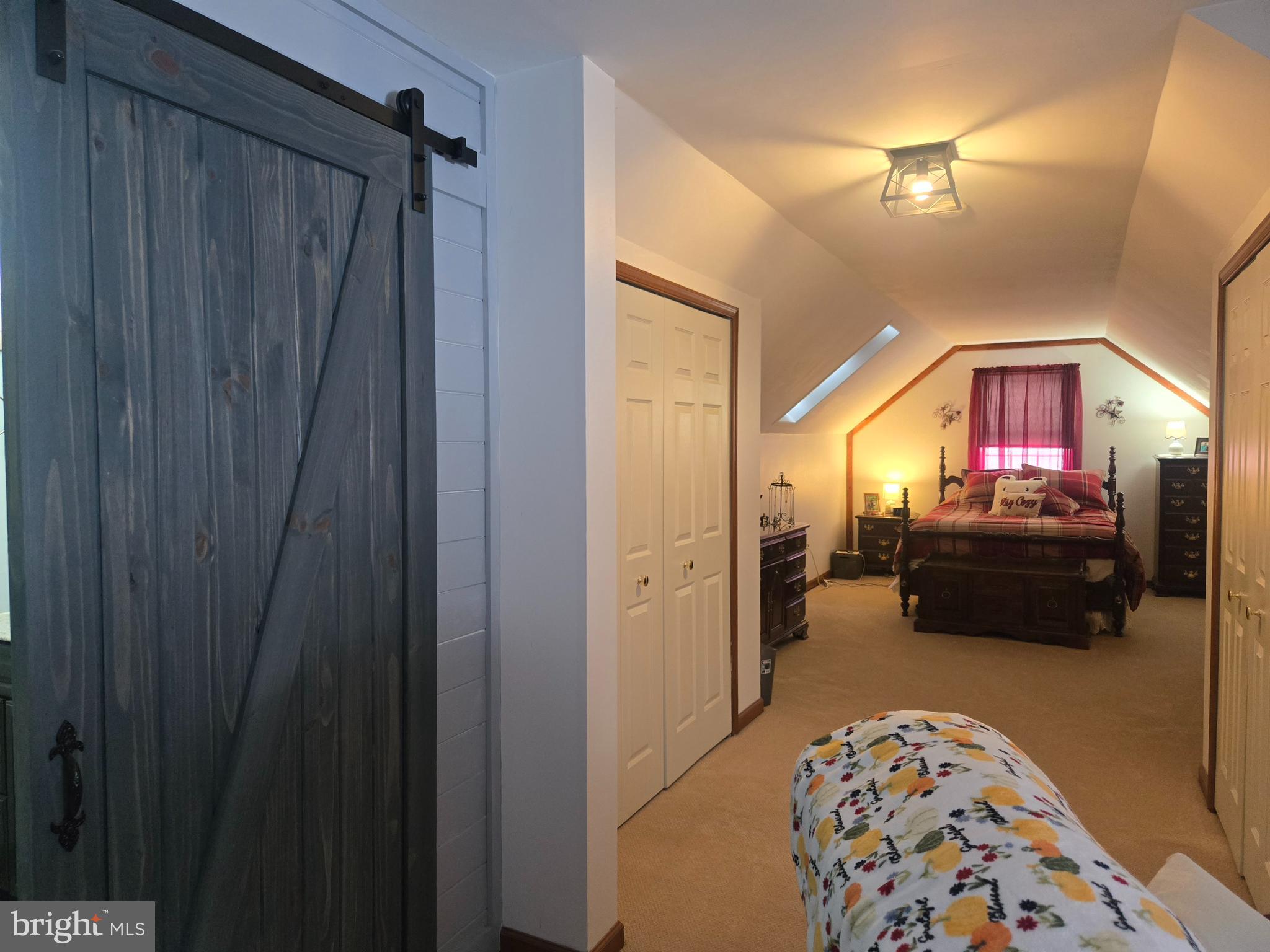 CHINKAPIN OAKS - Residential