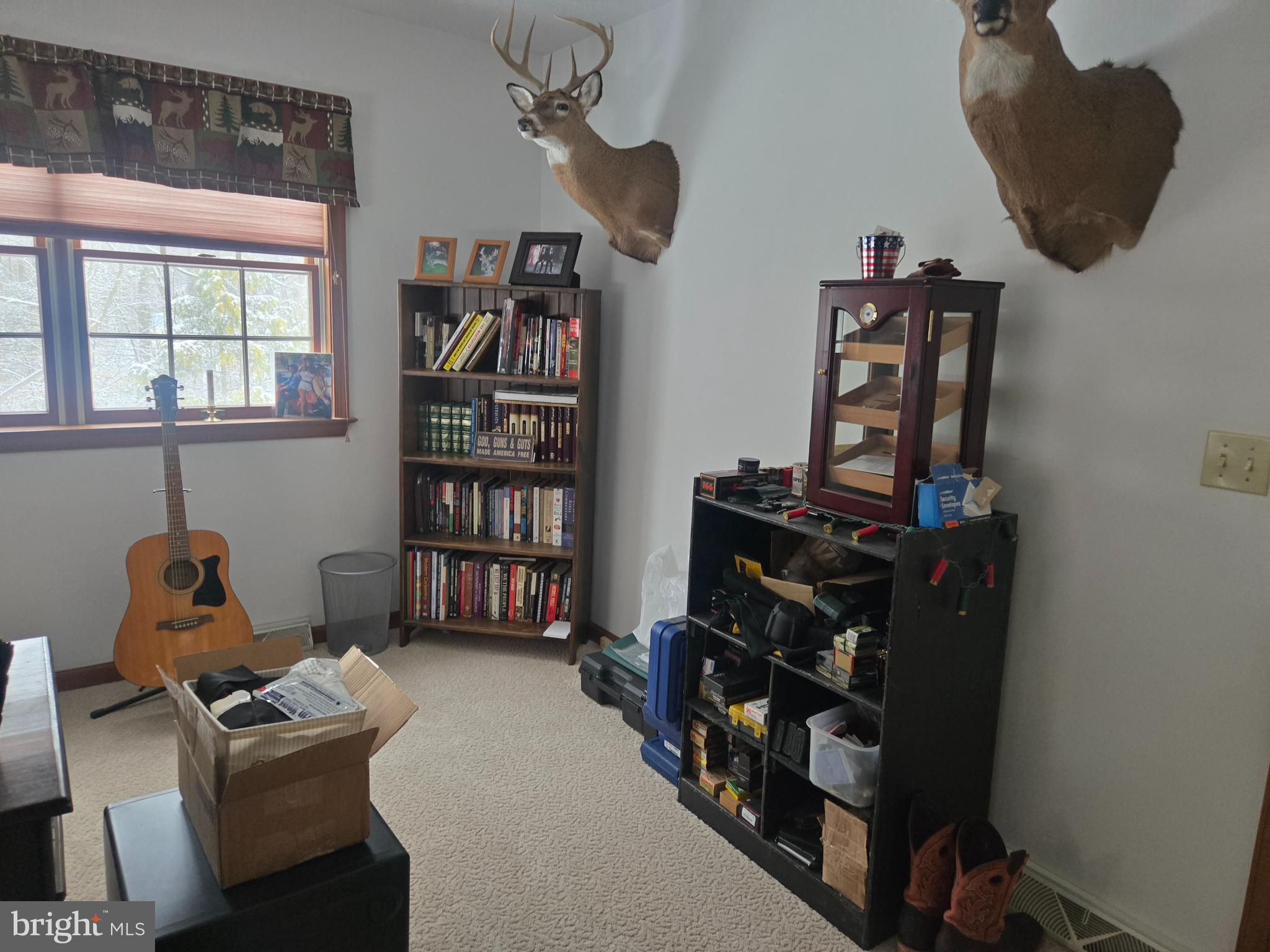 CHINKAPIN OAKS - Residential