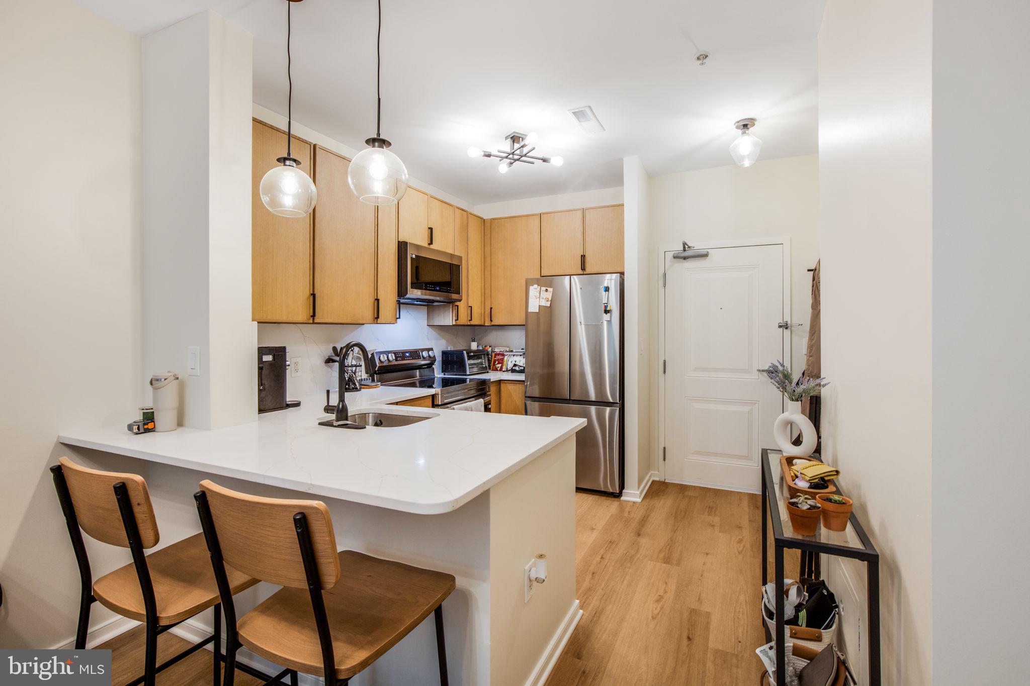 6506 AMERICA BOULEVARD 213
