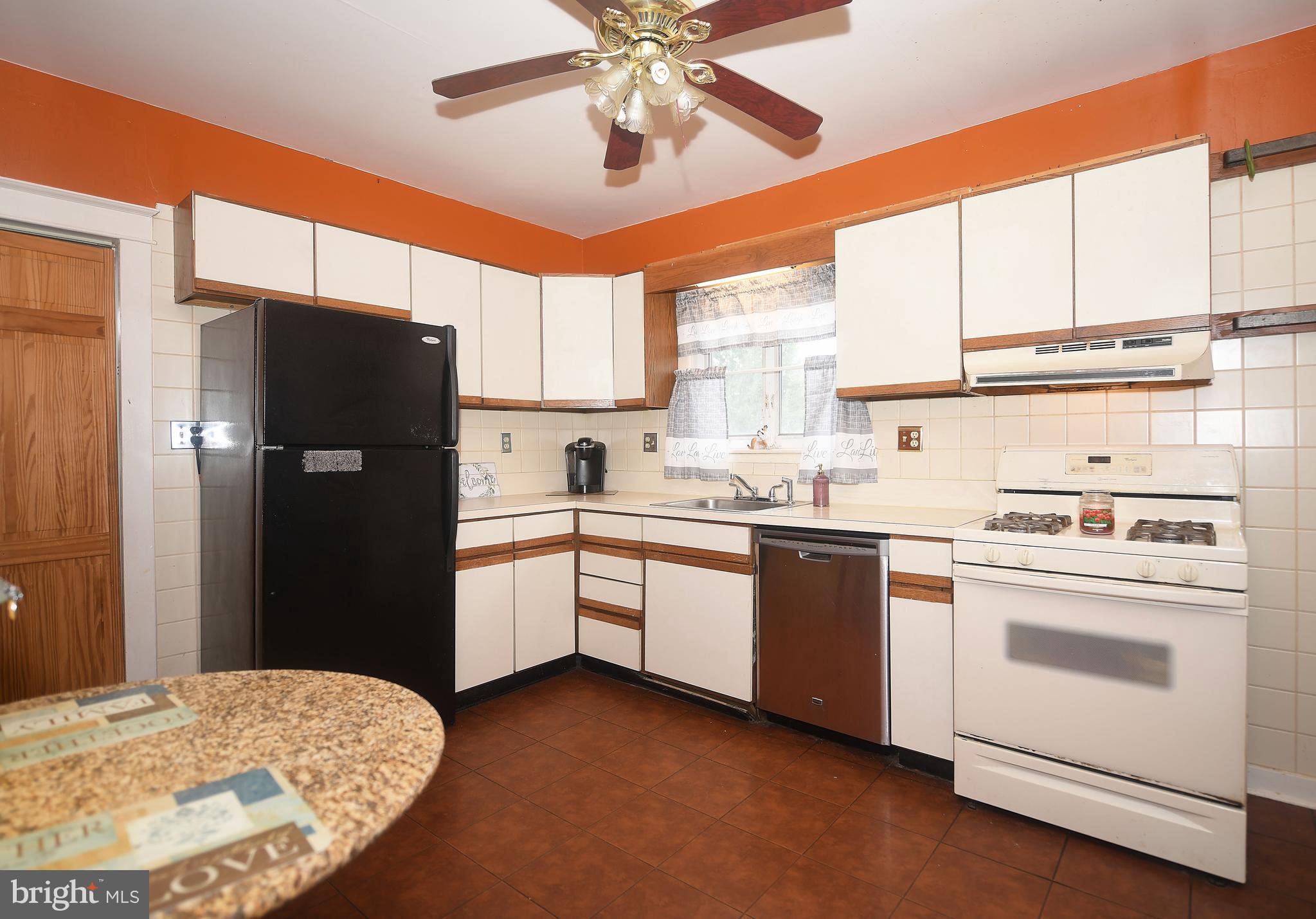 LINWOOD - Residential