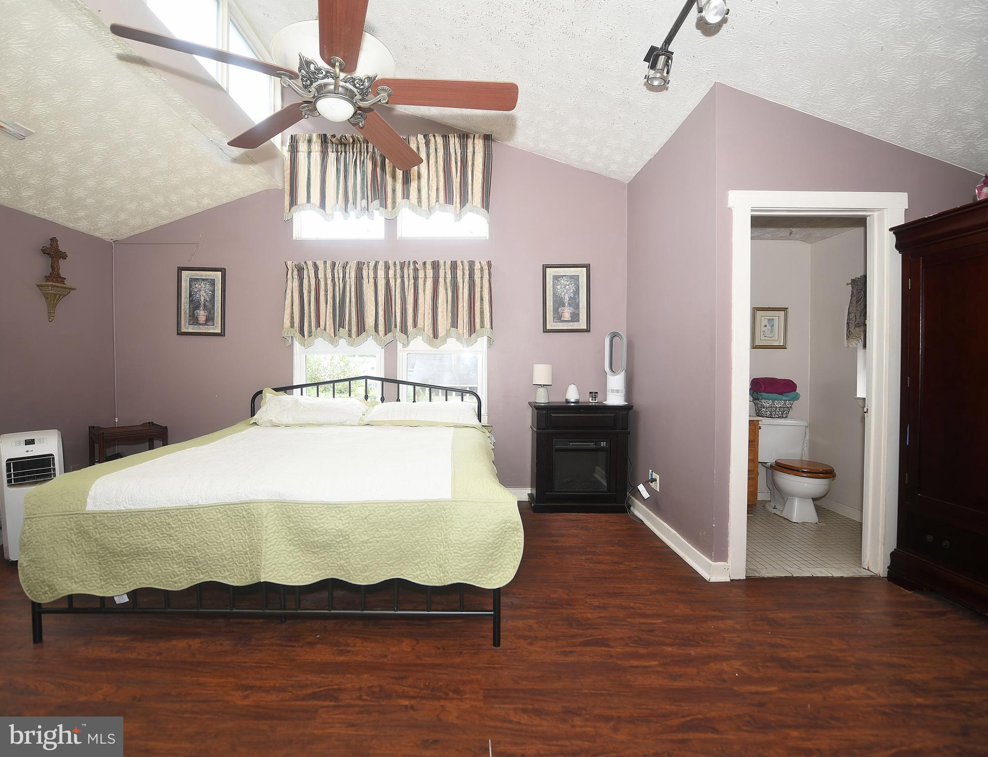 LINWOOD - Residential