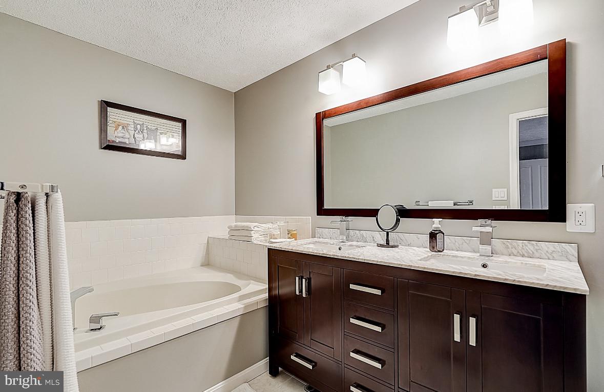 WALDEN - Residential