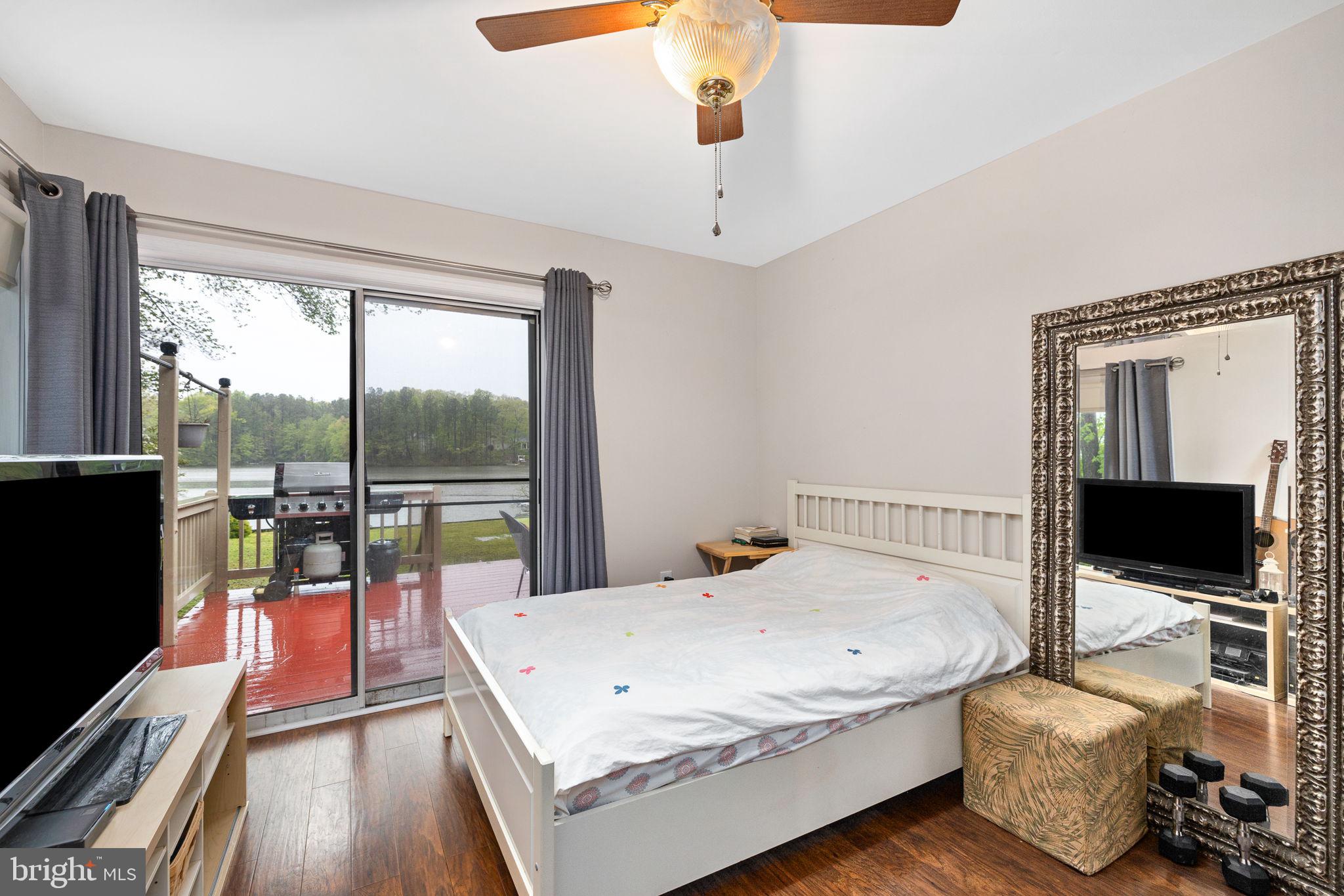 LAKE LAND OR - Residential