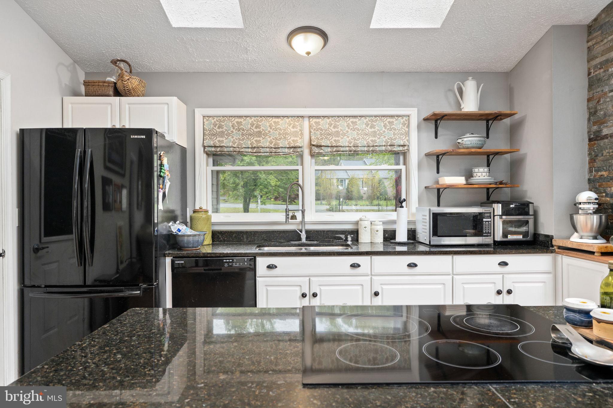 LAKE LAND OR - Residential