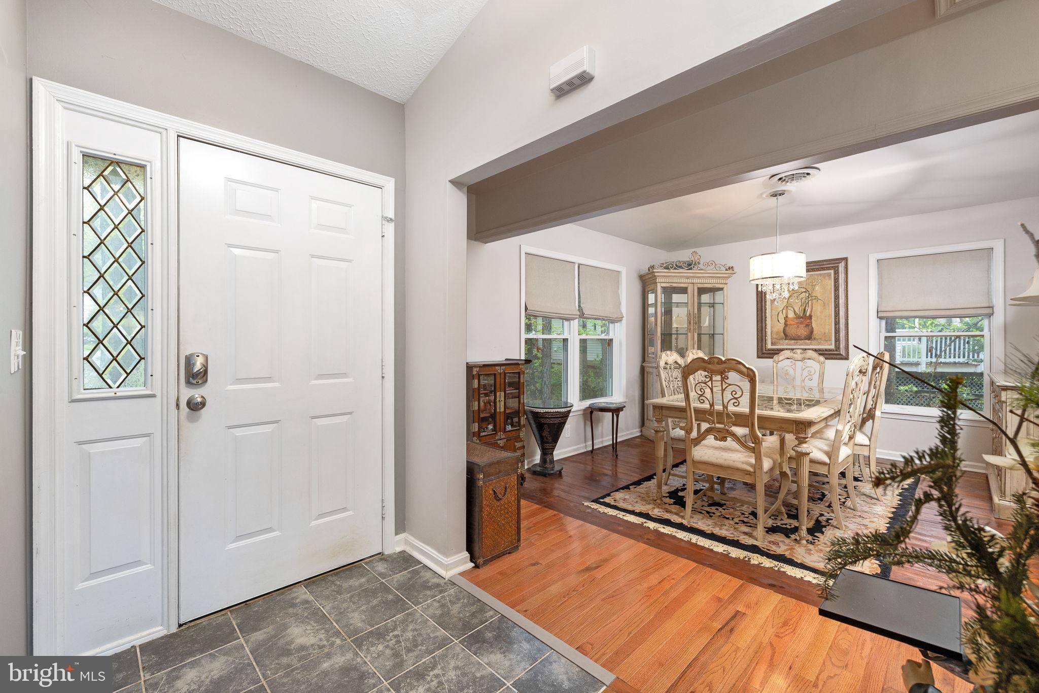 LAKE LAND OR - Residential