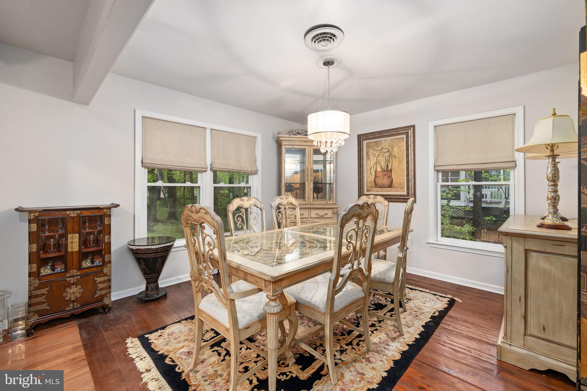 LAKE LAND OR - Residential