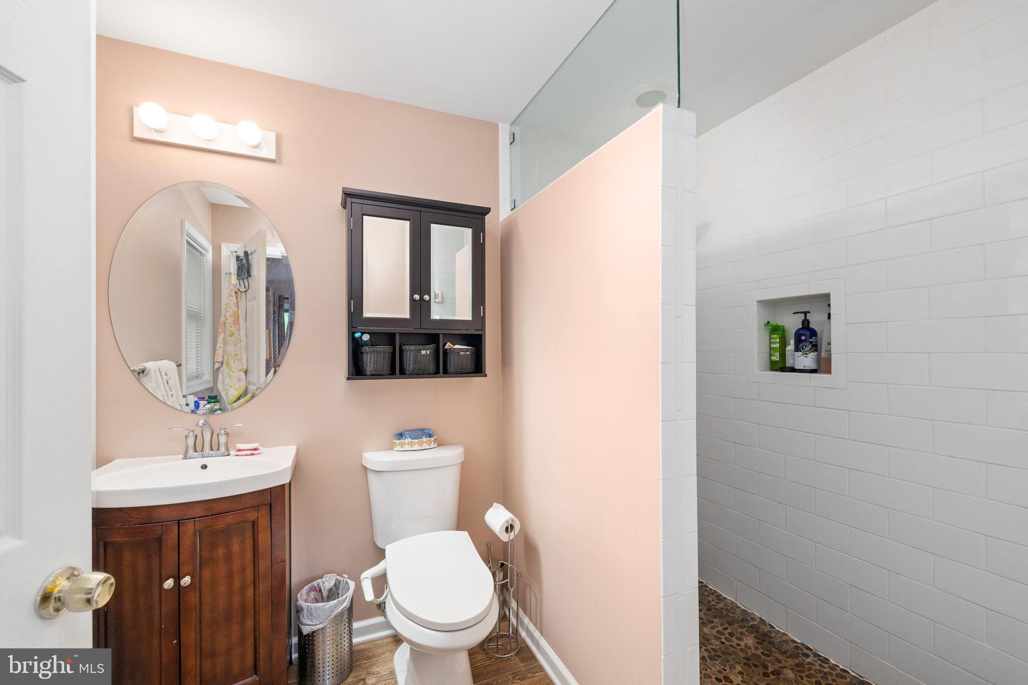 LAKE LAND OR - Residential