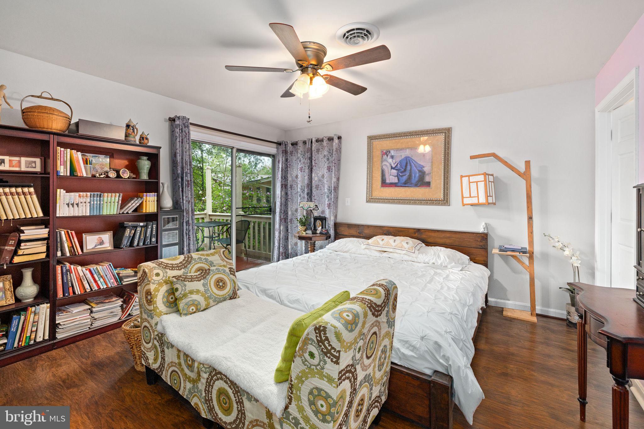 LAKE LAND OR - Residential