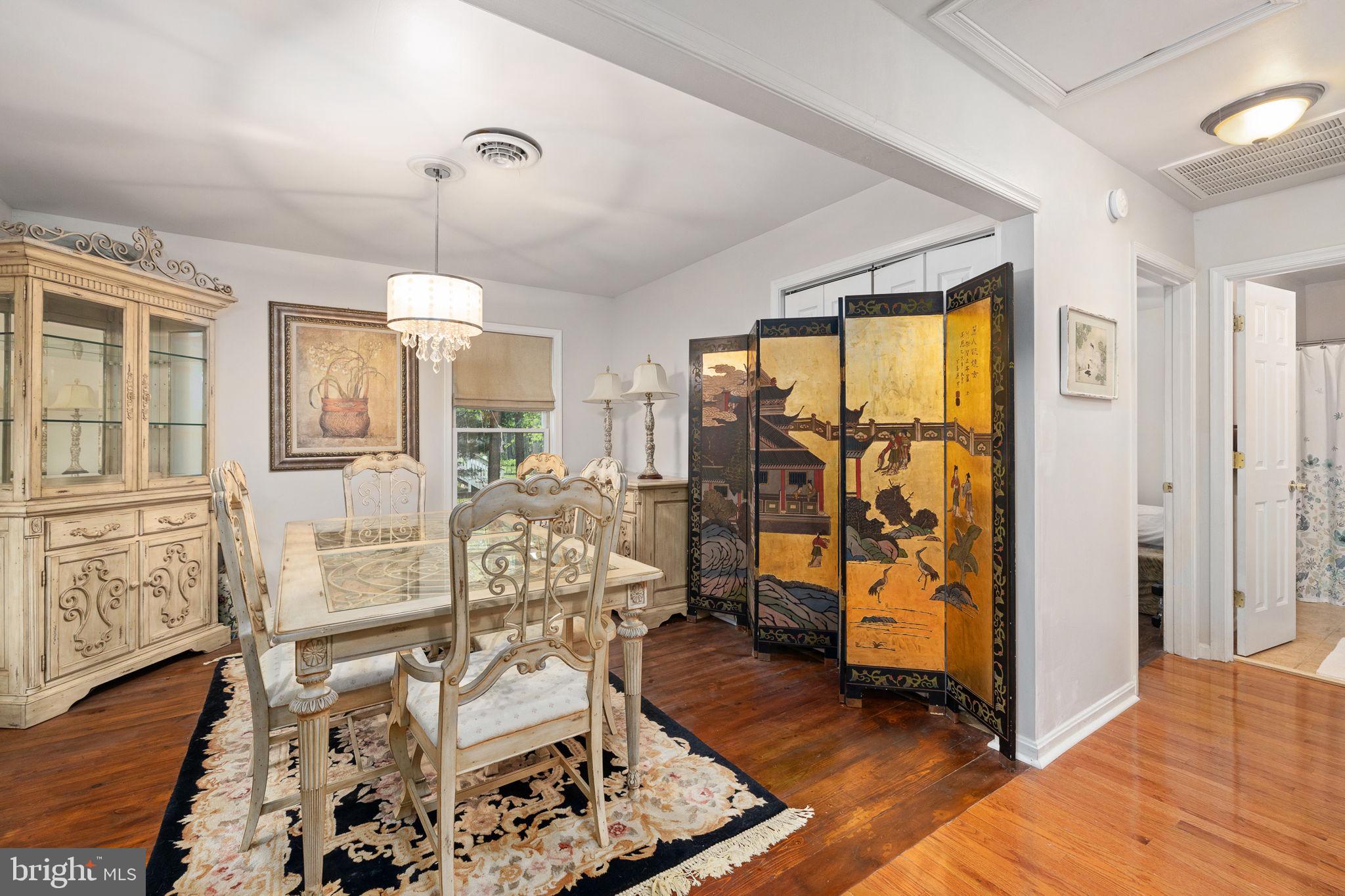 LAKE LAND OR - Residential