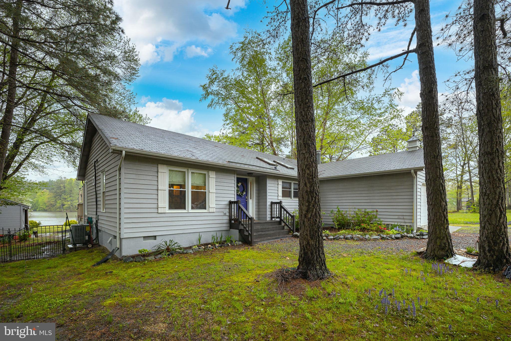 LAKE LAND OR - Residential